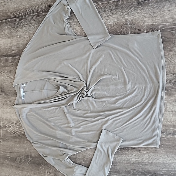 Helmut Lang 100% Modal Scala Draped Cowl Neck Long Sleeve Top in Fog Taupe - Picture 2 of 7